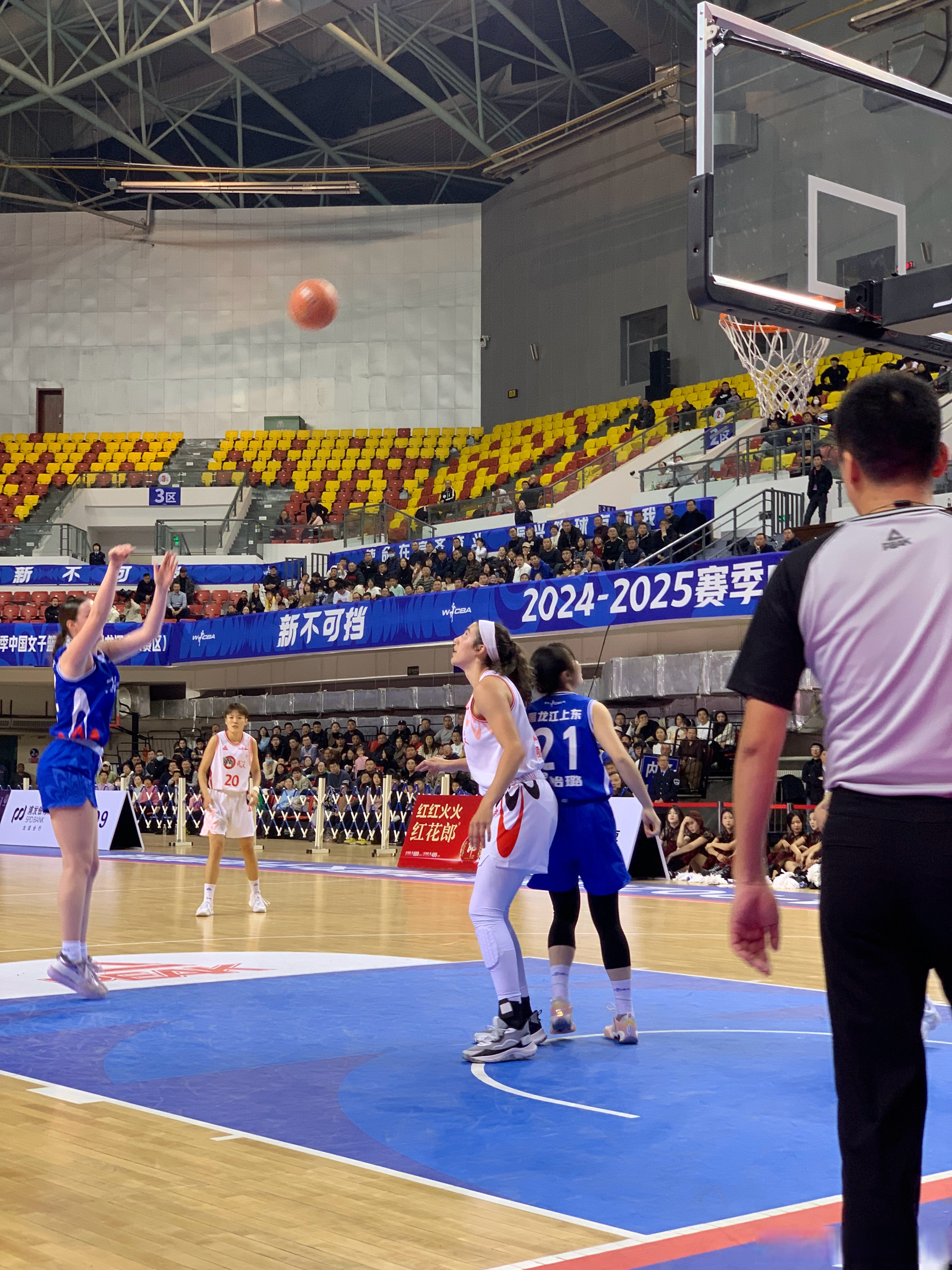 四川极速逆转北控，迎来联赛首胜 